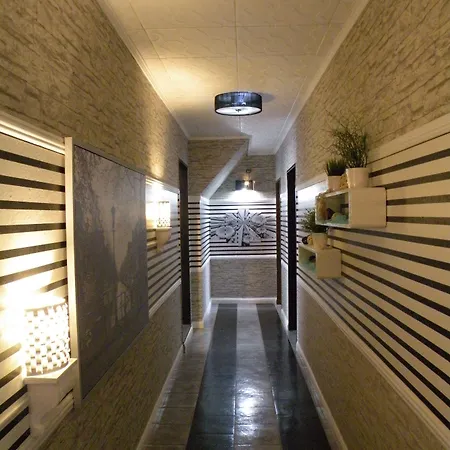 Garni Kröger Hotell