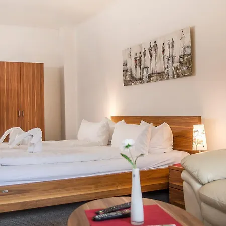 Hotel Garni Kroeger 3*